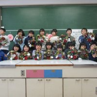 １２月６日（火）　家庭教育学級クリスマスリース作り