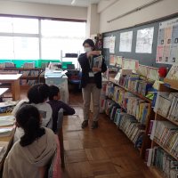 ４月25日(火)　図書館たんていだん