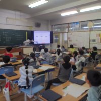 11月７日(火)　ＩＣＴ支援員の方との学習