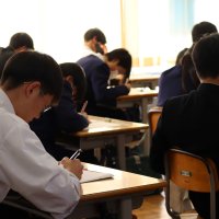 ３年生実力テスト！１、２年生オンライン学活！