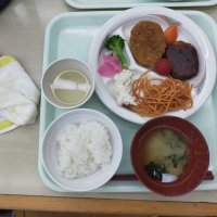 ５年生　宿泊学習１日目　夕飯